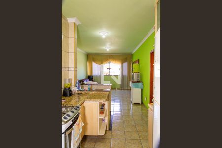 Casa à venda com 134m², 3 quartos e 5 vagas Casa à venda com 134m², 3 quartos e 5 vagasCozinha