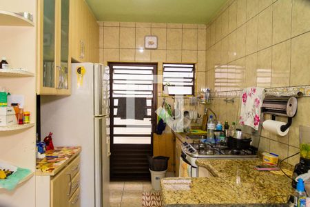 Casa à venda com 134m², 3 quartos e 5 vagas Casa à venda com 134m², 3 quartos e 5 vagasCozinha