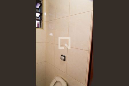 Casa à venda com 134m², 3 quartos e 5 vagas Casa à venda com 134m², 3 quartos e 5 vagasBanheiro