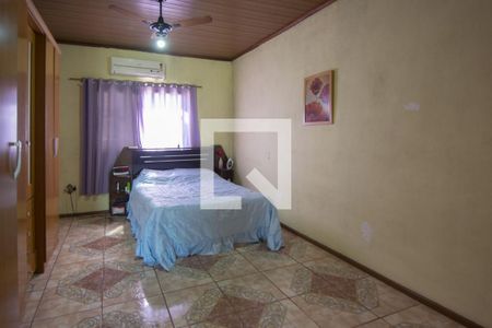 Casa de condomínio à venda com 251m², 4 quartos e 3 vagasSuite