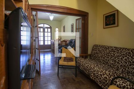 Sala de casa de condomínio à venda com 4 quartos, 251m² em Rubem Berta, Porto Alegre