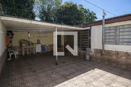 Casa de condomínio à venda com 251m², 4 quartos e 3 vagasPátio