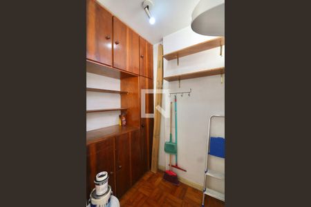 Apartamento à venda com 64m², 2 quartos e 1 vaga Apartamento à venda com 64m², 2 quartos e 1 vagaQuarto de Serviço