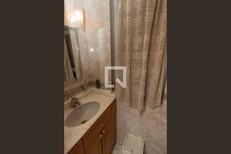 Lavabo de apartamento à venda com 3 quartos, 106m² em Petrópolis, Porto Alegre