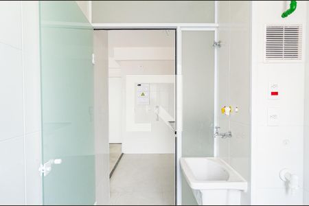 Apartamento à venda com 81m², 2 quartos e 2 vagasLavanderia