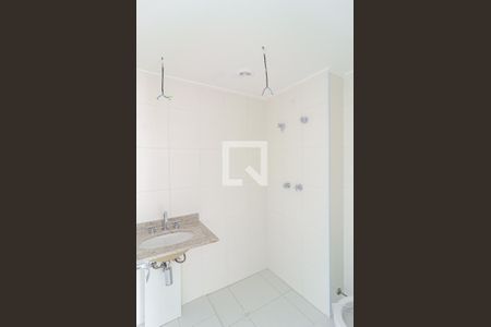 Apartamento à venda com 81m², 2 quartos e 2 vagasBanheiro Social