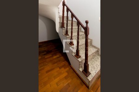 Escada de casa à venda com 3 quartos, 120m² em Santo Amaro, São Paulo