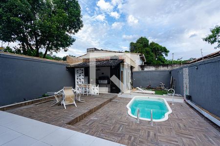 Casa à venda com 155m², 3 quartos e 4 vagasFundos Espaço Gourmet