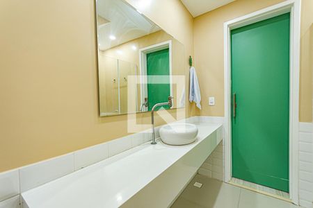 Casa à venda com 155m², 3 quartos e 4 vagasBanheiro Social