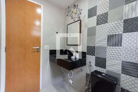 Casa à venda com 155m², 3 quartos e 4 vagasBanheiro da Suíte 1