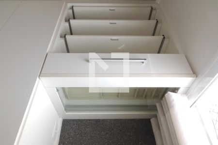 Apartamento à venda com 81m², 2 quartos e 2 vagasCloset