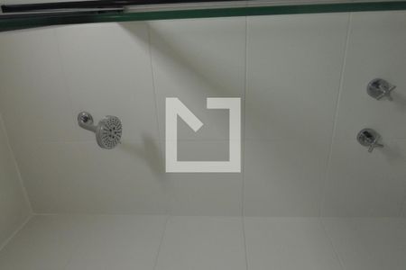 Apartamento à venda com 81m², 2 quartos e 2 vagasBanheiro