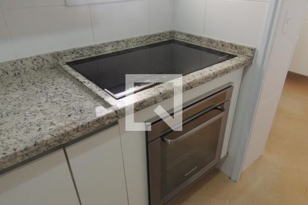 Apartamento à venda com 81m², 2 quartos e 2 vagasCozinha