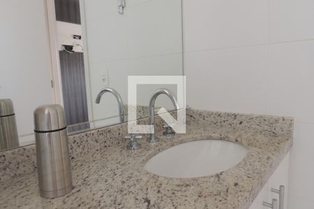 Apartamento à venda com 81m², 2 quartos e 2 vagasBanheiro da Suíte 1