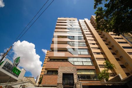 Apartamento à venda com 310m², 3 quartos e 2 vagasFachada