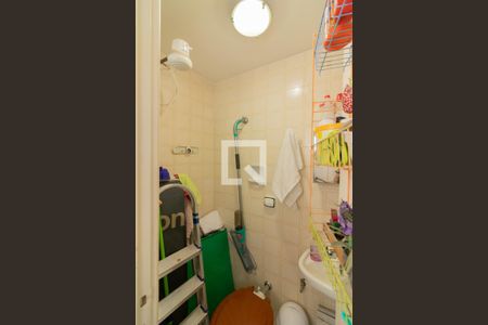 Apartamento à venda com 78m², 2 quartos e 1 vaga Apartamento à venda com 78m², 2 quartos e 1 vagaBanheiro de Serviço