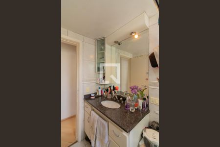 Apartamento à venda com 78m², 2 quartos e 1 vaga Apartamento à venda com 78m², 2 quartos e 1 vagaBanheiro Social