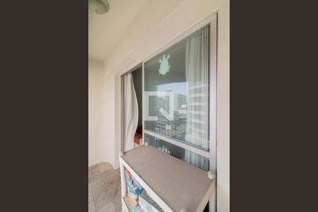 Apartamento à venda com 78m², 2 quartos e 1 vaga Apartamento à venda com 78m², 2 quartos e 1 vagaVaranda