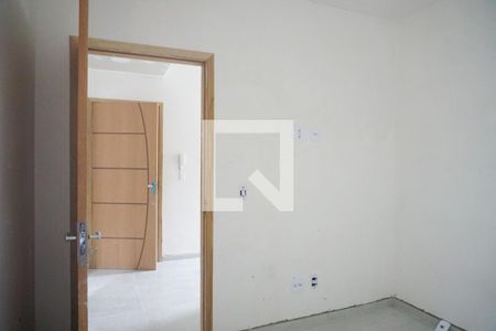 Quarto 2 de apartamento para alugar com 2 quartos, 31m² em Vila Fernandes, São Paulo