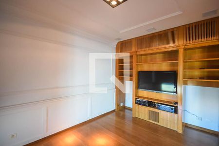 Sala de tv de apartamento para alugar com 4 quartos, 380m² em Jardim Fonte do Morumbi, São Paulo