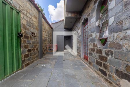 Quintal de kitnet/studio para alugar com 1 quarto, 20m² em Canaa, Belo Horizonte