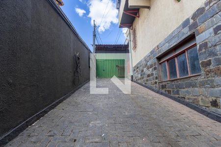 Quintal de kitnet/studio para alugar com 1 quarto, 20m² em Canaa, Belo Horizonte