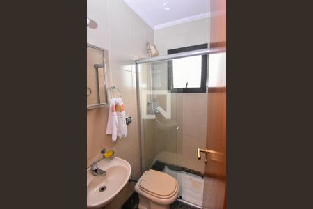 Apartamento à venda com 233m², 4 quartos e 5 vagas Apartamento à venda com 233m², 4 quartos e 5 vagasBanheiro de Serviço