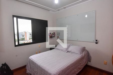 Apartamento à venda com 233m², 4 quartos e 5 vagas Apartamento à venda com 233m², 4 quartos e 5 vagasQuarto 2