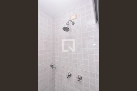 Apartamento à venda com 233m², 4 quartos e 5 vagas Apartamento à venda com 233m², 4 quartos e 5 vagasBanheiro da Suíte