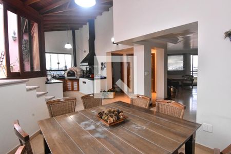 Apartamento à venda com 233m², 4 quartos e 5 vagas Apartamento à venda com 233m², 4 quartos e 5 vagasSala 2