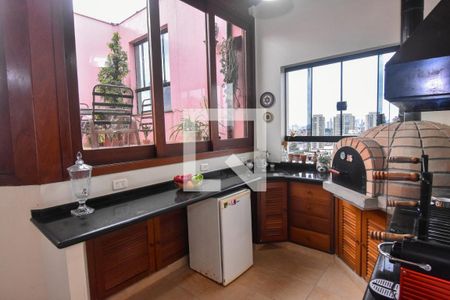 Apartamento à venda com 233m², 4 quartos e 5 vagas Apartamento à venda com 233m², 4 quartos e 5 vagasChurrasqueira