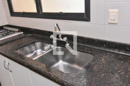 Apartamento à venda com 233m², 4 quartos e 5 vagas Apartamento à venda com 233m², 4 quartos e 5 vagasCozinha