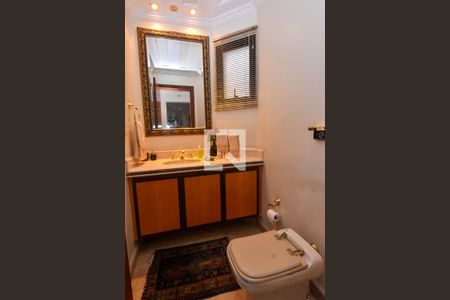 Apartamento à venda com 233m², 4 quartos e 5 vagas Apartamento à venda com 233m², 4 quartos e 5 vagasLavabo