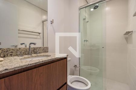 Banheiro Social de apartamento para alugar com 2 quartos, 70m² em Empresarial 18 do Forte, Barueri