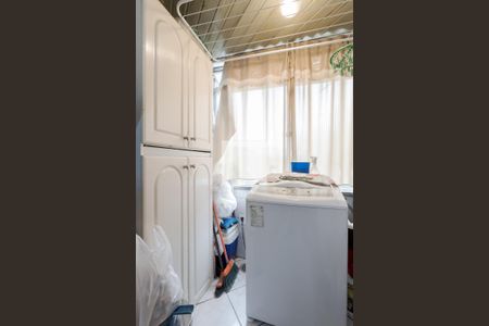 Apartamento à venda com 94m², 3 quartos e 2 vagas Apartamento à venda com 94m², 3 quartos e 2 vagasCozinha e Área de Serviço