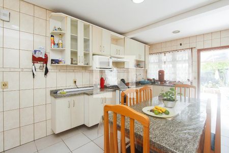 Casa à venda com 240m², 4 quartos e 3 vagasCOZINHA