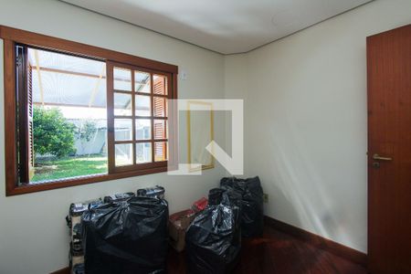 QUARTO 1 de casa à venda com 4 quartos, 240m² em Jardim Carvalho, Porto Alegre