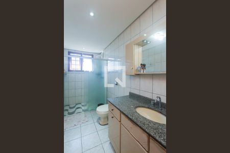 Casa à venda com 240m², 4 quartos e 3 vagasBANHEIRO SUITE