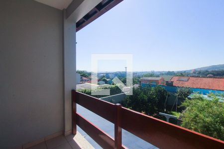 Casa à venda com 240m², 4 quartos e 3 vagasVARANDA