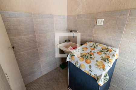 Casa à venda com 177m², 3 quartos e 1 vagaÁrea de serviço