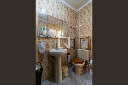 Casa à venda com 177m², 3 quartos e 1 vagaBanheiro