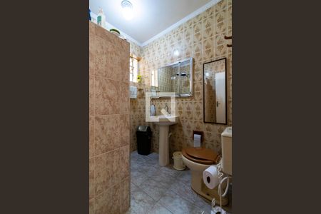 Casa à venda com 177m², 3 quartos e 1 vagaBanheiro