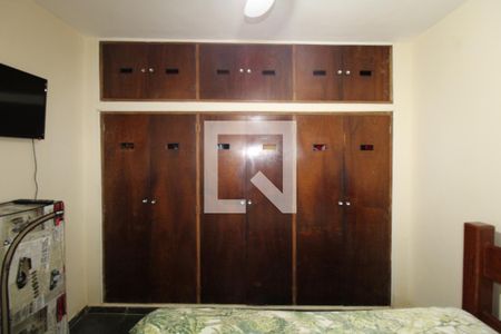 Casa à venda com 200m², 4 quartos e 1 vagaQuarto 1 da Edícula