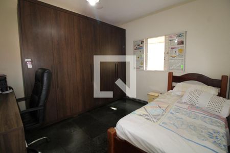 Casa à venda com 200m², 4 quartos e 1 vagaQuarto 2 da Edícula