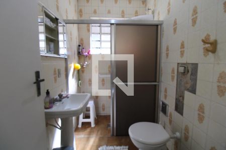 Casa à venda com 200m², 4 quartos e 1 vagaBanheiro da Edícula