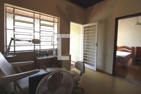 Sala de casa à venda com 4 quartos, 200m² em Jardim Bonfim, Campinas