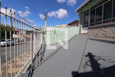 Casa à venda com 200m², 4 quartos e 1 vagaEntrada