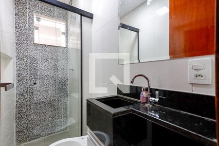 Banheiro de apartamento para alugar com 1 quarto, 24m² em Vila Maria Baixa, São Paulo