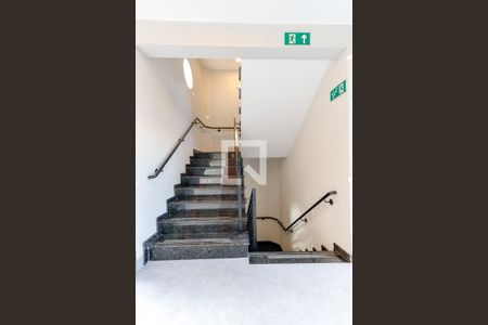 Apartamento para alugar com 24m², 1 quarto e sem vagaEscada Entrada