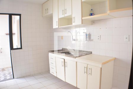 Casa de condomínio para alugar com 100m², 4 quartos e 2 vagasCozinha